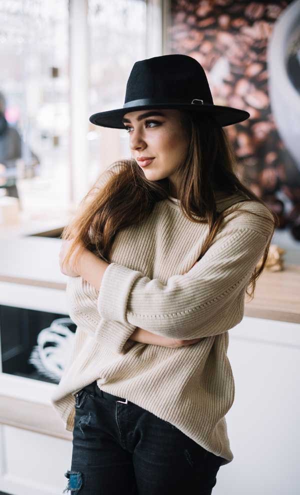 Custom hat and cap manufacturing with 3D embroidery